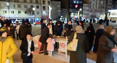 Kars'ta Muhsin Yazıcıoğlu için mevlit okutuldu, lokma dağıtıldı