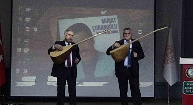 Kars'ta öğrenciler aşık Çobanoğlu'nu andı