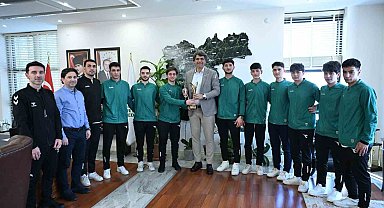 Kartepe Belediyespor Hokey Takımı şampiyon oldu