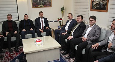Kasapoğlu'ndan Başkan Dönmez'e ziyaret