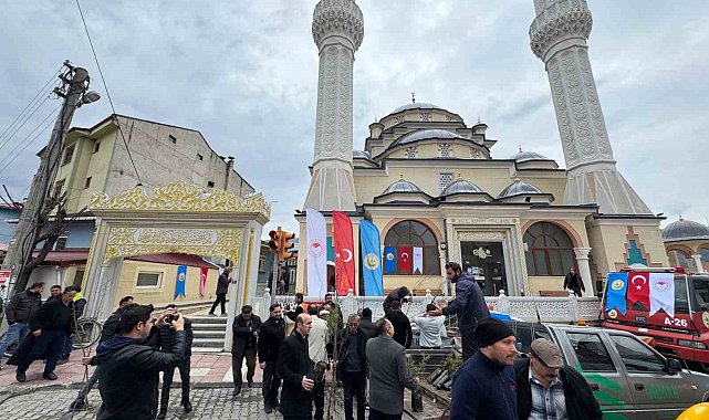 Kastamonu'da vatandaşlara fidan dağıtıldı