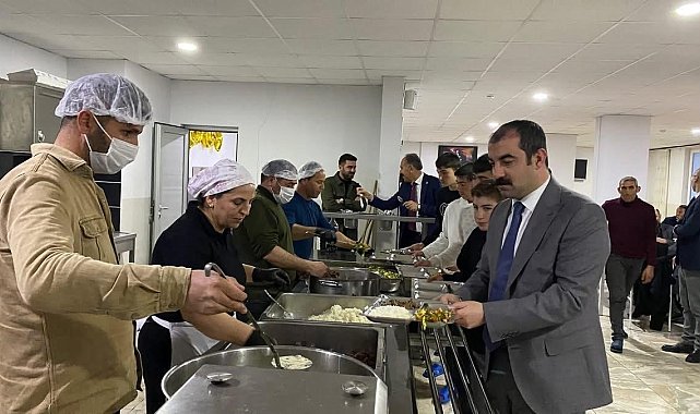Kaymakam Akköz, öğrencilerle iftar sofrasında buluştu