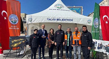 Kayseri Talas deprem stantı açtı