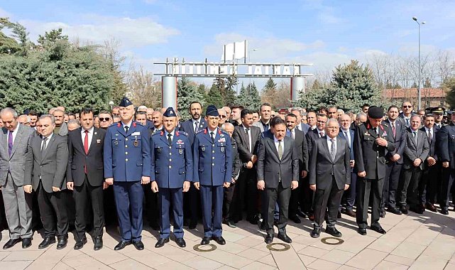 Kayseri'de şehitler mezarları başında anıldı