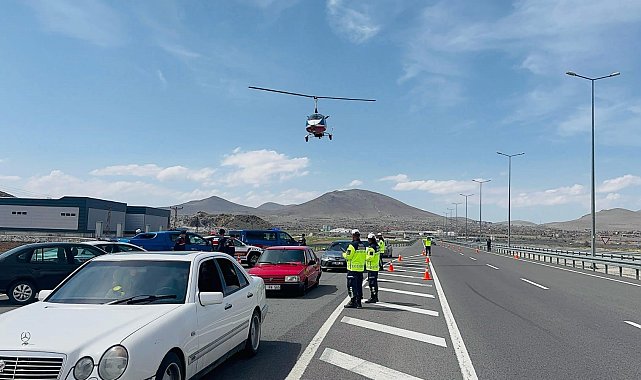 Kayseri'de yollar Cayrokopter ile havadan denetlendi