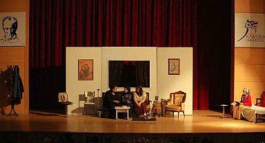 KBÜ'de kadınların zorluklarını sanat yoluyla sahneye taşıdılar
