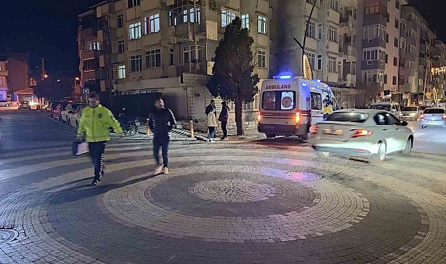 Keşan'da otomobil ile çarpışan motosikletin sürücüsü yaralandı