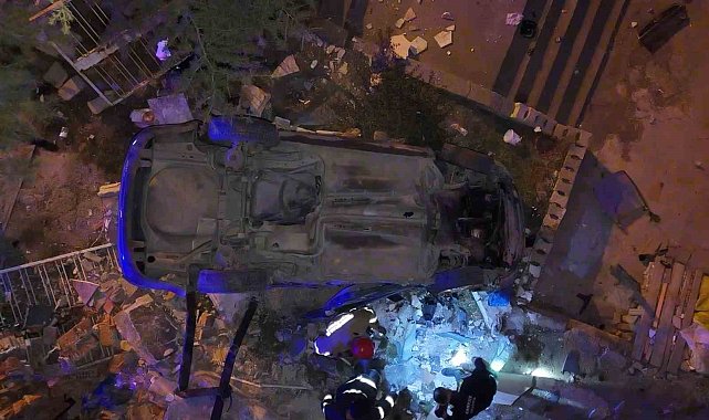 Kimisi kamyon devrildi sandı, kimisi de deprem: Gördükleri manzarayla şoke oldular