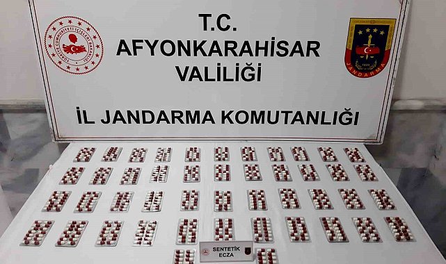 Kiralık araç ile Afyonkarahisar'a uyuşturucu getiren şahıs yakalandı