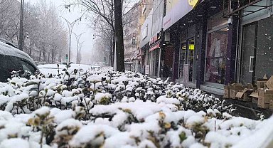 Kırşehir'de kar yağışı etkili oldu