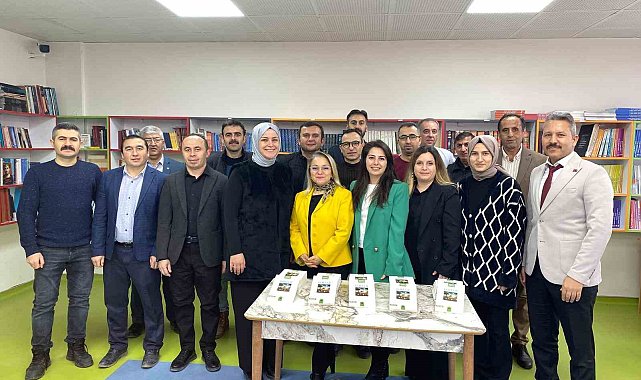 Kitap yazan Çorum'daki öğretmenlere Bakan Tekin'den tebrik mektubu