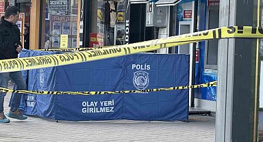 Klima montajı yaparken 5'inci kattan düşen kişi hayatını kaybetti