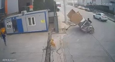 Kocaeli'de toz fırtınası zor anlar yaşattı: O anlar kamerada