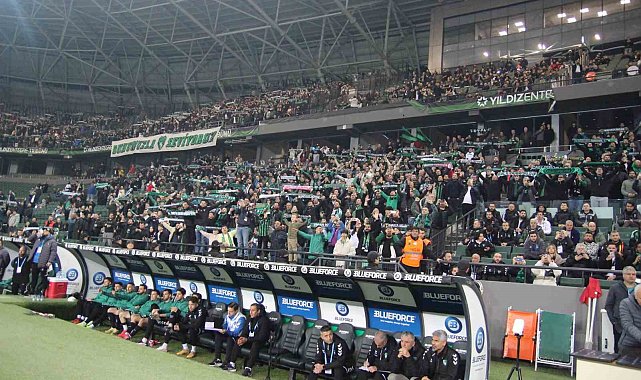 Kocaelispor-Sakaryaspor maçı biletleri karaborsaya düştü!