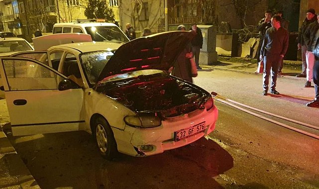 Kontağı çevirdiği esnada biranda alev araç itfaiye ekiplerince söndürüldü