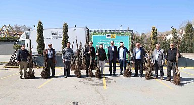 Konya Büyükşehir tarımsal kalkınma için bu sezon 72 bin meyve fidanı dağıtıyor