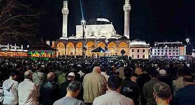 Konya'da Kadir Gecesi coşkusu