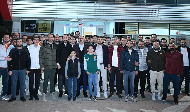 Konya'da Çalışan Gençlik Meclisi üyeleri sahurda bir araya geldi