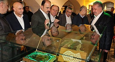 Konya'da "Mukaddes Emanetler" Sergisi açıldı
