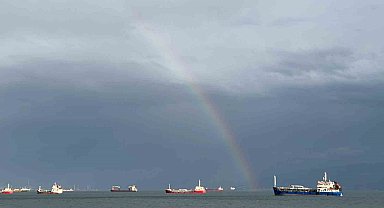 Körfez'de gökkuşağı şöleni