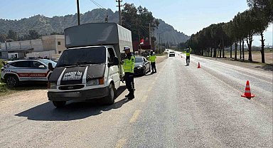 Köşk'te jandarma ekiplerinden trafik denetimi