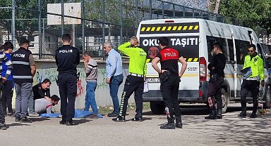 Kötü şaka ölümle bitti: Okul servisi, öğrenciye çarptı