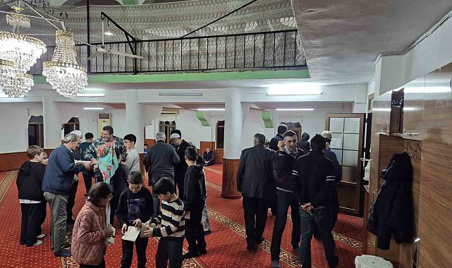 Köyceğiz'de çocuklar bayram harçlıklarını erken aldı
