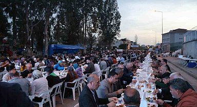 Kozan'da 2 bin mahalleli iftarda buluştu