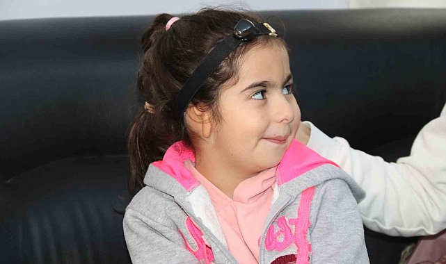 Kulakları doğuştan olmayan çocuğun duyması için 2 milyon 400 bin TL gerekiyor