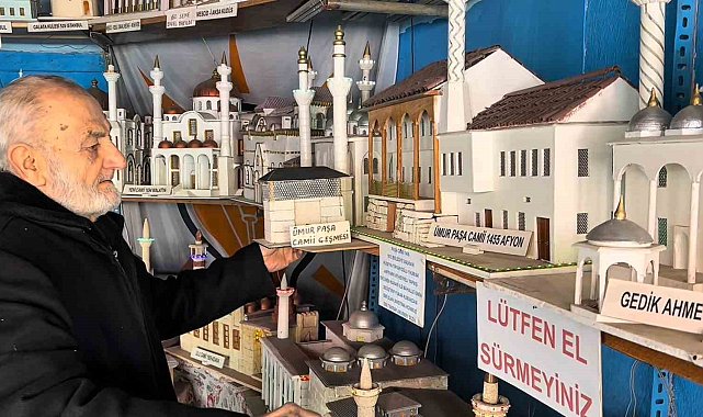 Kur'an-ı Kerim ve hadislerden etkilenerek minyatür cami ustası oldu