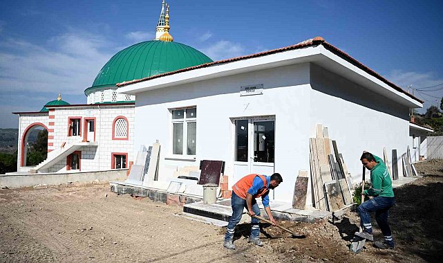 Kuşadası Belediyesi'nden camilerde çevre ve peyzaj düzenlemesi