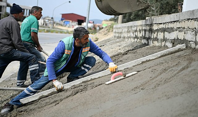 Kuşadası Belediyesi'nden Yaylaköy'de peyzaj çalışması