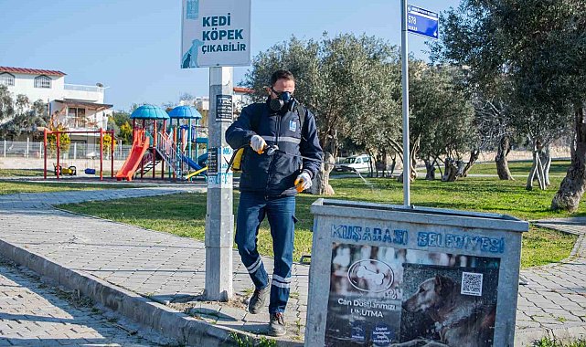 Kuşadası'nda Kadınlar Denizi Mahallesi'de detaylı temizlik çalışması