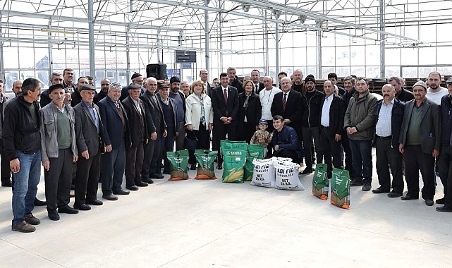 Kütahya Belediyesi'nden çiftçilere tohum desteği