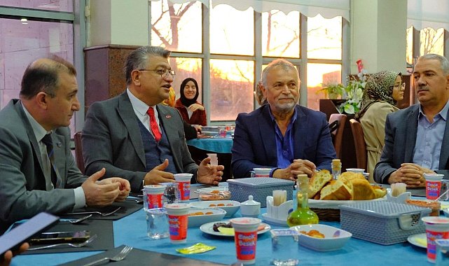 Kütahya Dumlupınar Üniversitesi'nde iftar