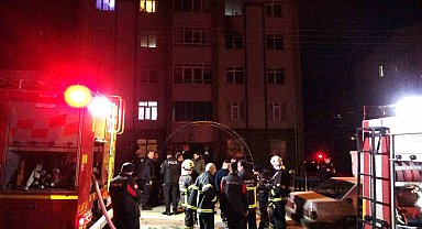 Kütahya'da apartman yangını: 6 kişi dumandan etkilendi
