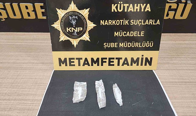 Kütahya'da uyuşturucu ticareti yapma suçundan 2 kişi tutuklandı