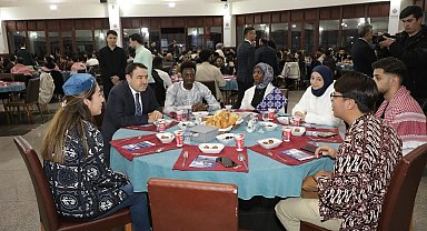 Kütahya'da yabancı uyruklu öğrencilerle iftar programı