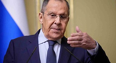 Lavrov: "Macron'un nükleer söylemi Rusya için bir tehdit"