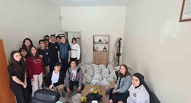 Lise öğrencilerinden örnek davranış