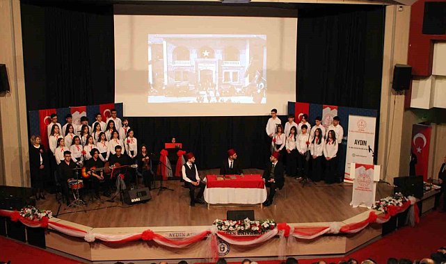 Lise öğrencilerinin gösterisi ayakta alkışlandı