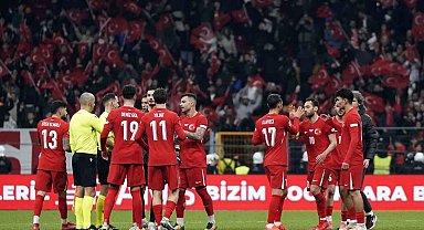 Maç sonu mililer büyük sevinç yaşadı