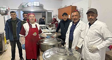 Mahallede 17 yıllık Ramazan geleneği