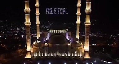 Mahyalar 'Aile Yılı' için yanıyor