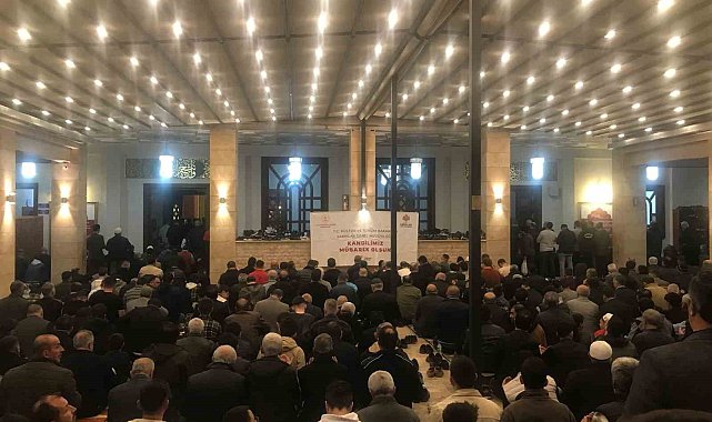 Malatya'da Kadir Gecesi'nde camiler doldu taştı