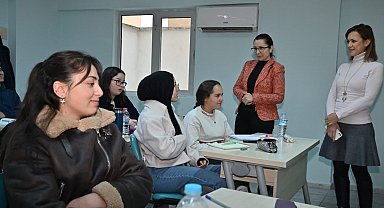 Manisa Büyükşehir Belediyesi'nden üniversite adaylarına kariyer rehberliği