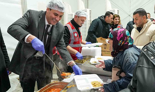 Manisa Büyükşehir Belediyesinden 10 bini aşkın kişiye sıcak yemek desteği