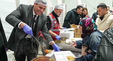 Manisa Büyükşehir Belediyesinden 10 bini aşkın kişiye sıcak yemek desteği