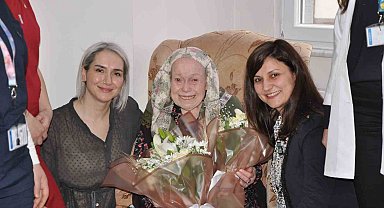 Manisa Şehir Hastanesinden 102 yaşındaki teyzeye ziyaret