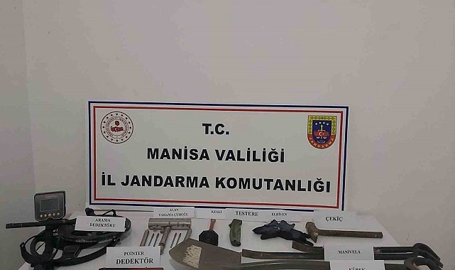 Manisa'da kaçak kazıya suçüstü